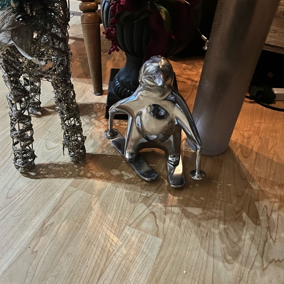 Aluminum Skiing Penguin Sculpture Metal Figure Animal Decor Contemporary - Picture 6 of 6